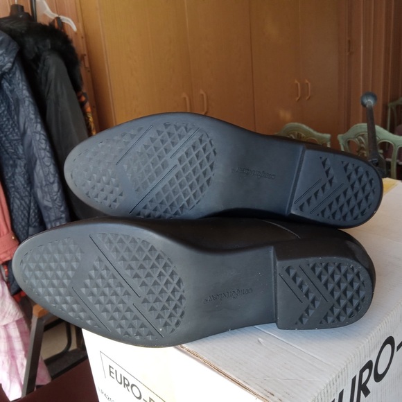 Women’s boots - Picture 3 of 3